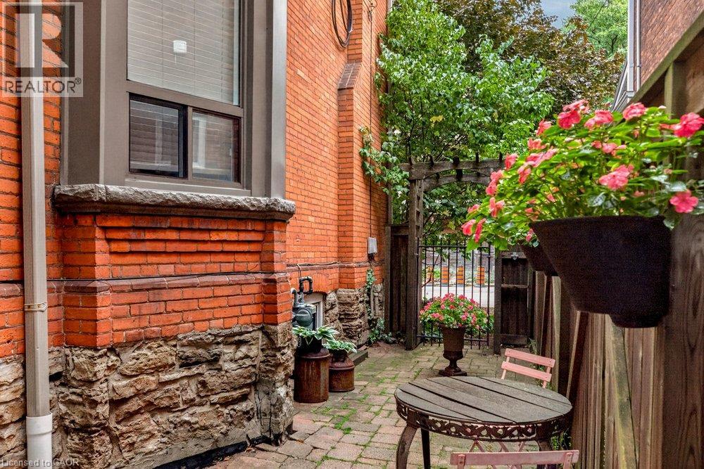 282 Hess Street S, Hamilton, Ontario  L8P 3P7 - Photo 8 - 40868583