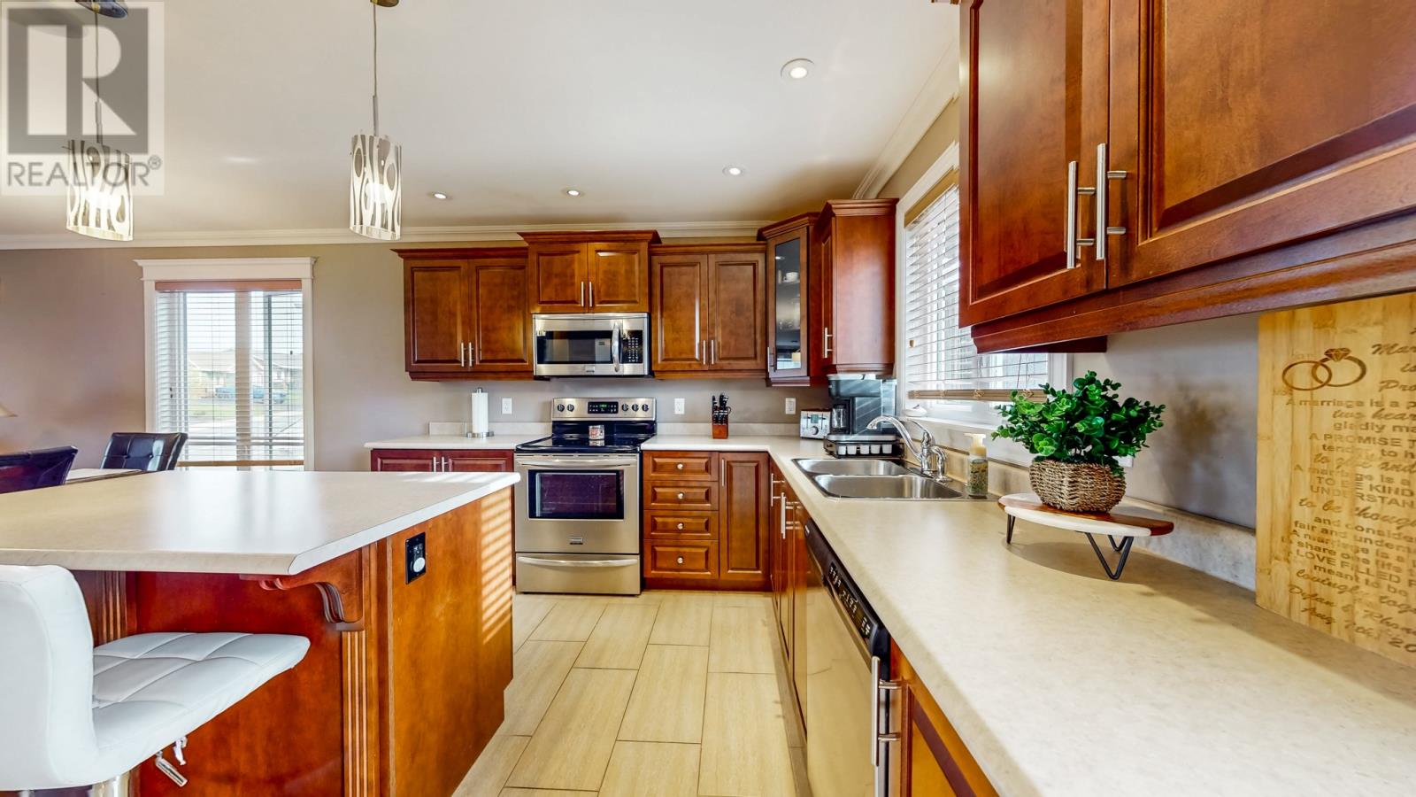 73 Sgt. Donald Lucas Drive, Paradise — photo 5