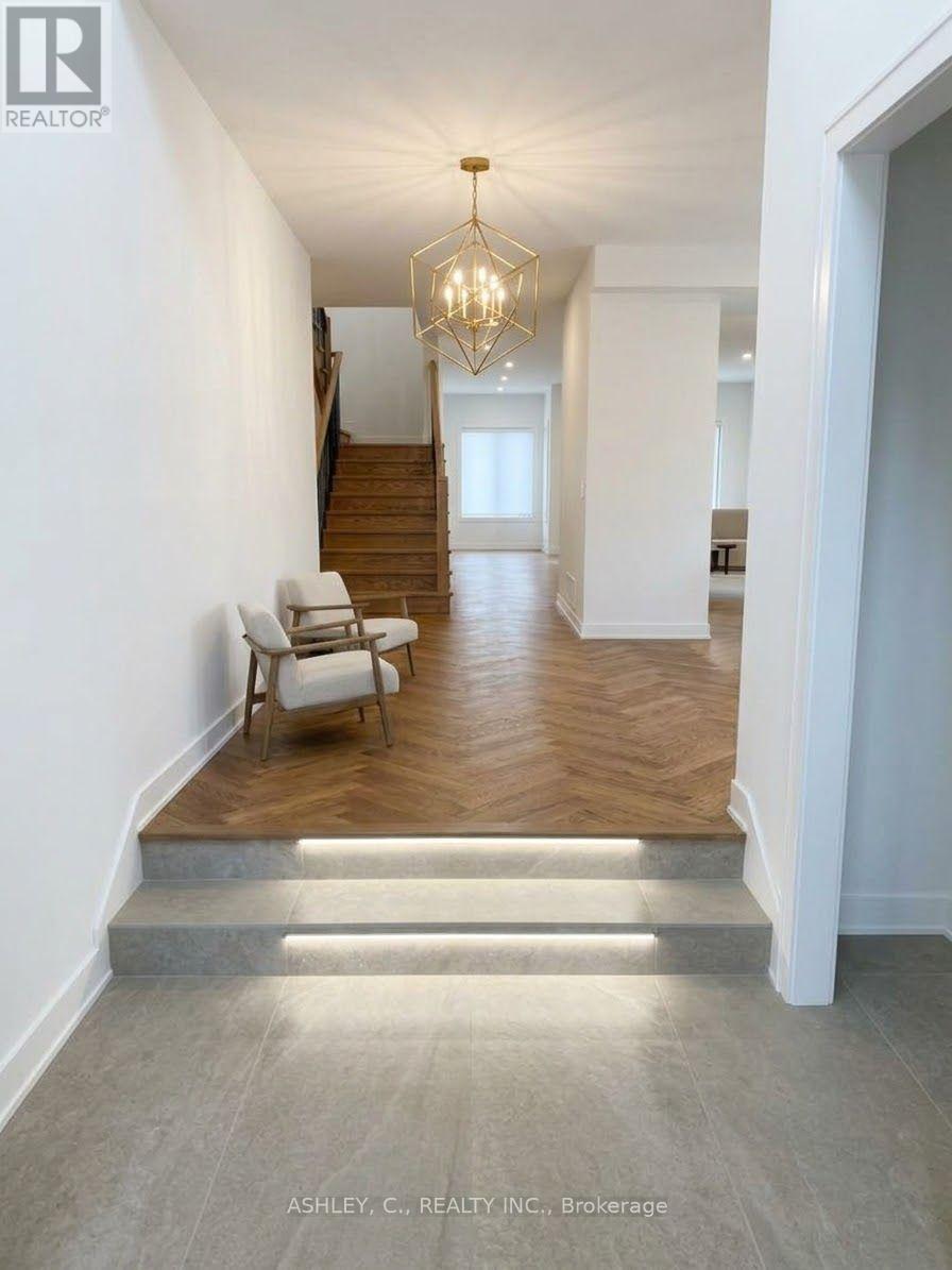 2574 Sharon Crescent, Mississauga (Erindale), Ontario  L5C 1Y8 - Photo 11 - W13861752