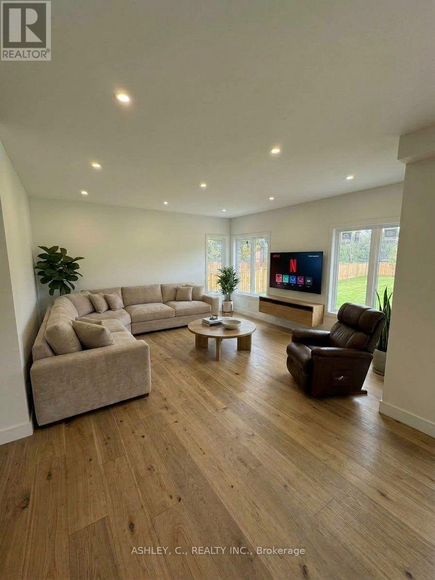 2574 Sharon Crescent, Mississauga (Erindale), Ontario  L5C 1Y8 - Photo 19 - W13861752