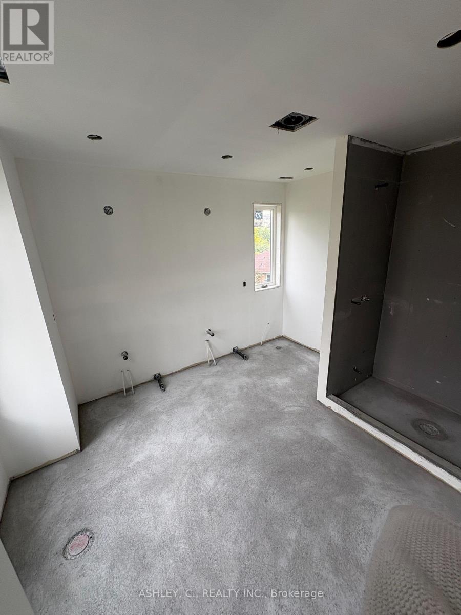 2574 Sharon Crescent, Mississauga (Erindale), Ontario  L5C 1Y8 - Photo 21 - W13861752