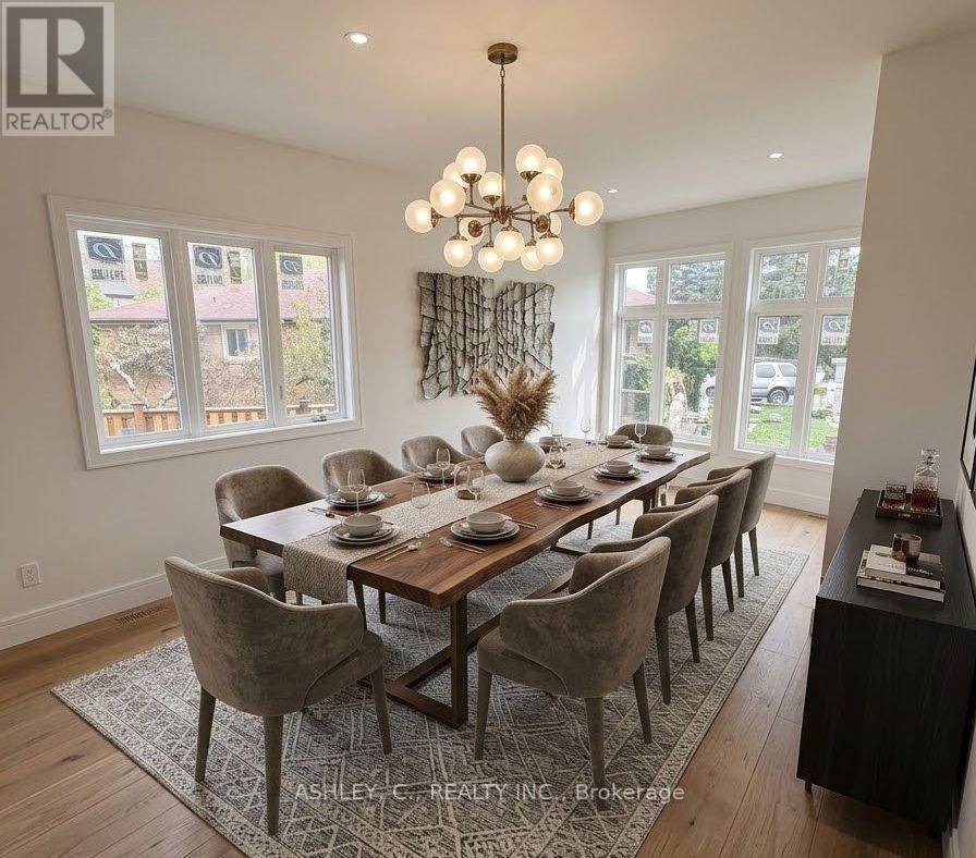 2574 Sharon Crescent, Mississauga (Erindale), Ontario  L5C 1Y8 - Photo 4 - W13861752