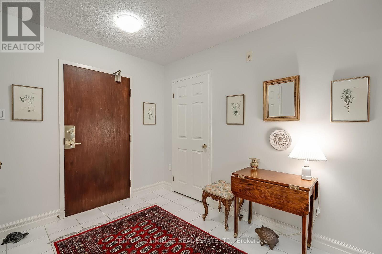 307 - 221 Robinson Street, Oakville (Oo Old Oakville), Ontario  L6J 7N9 - Photo 3 - W13861848
