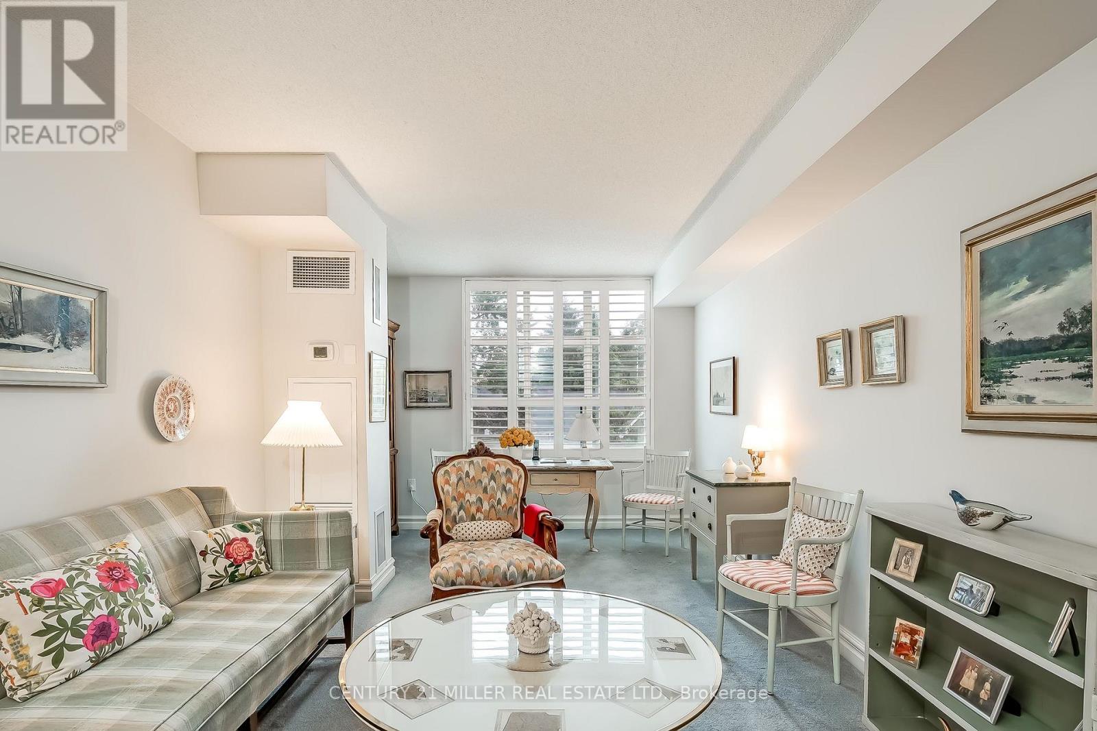 307 - 221 Robinson Street, Oakville (Oo Old Oakville), Ontario  L6J 7N9 - Photo 8 - W13861848