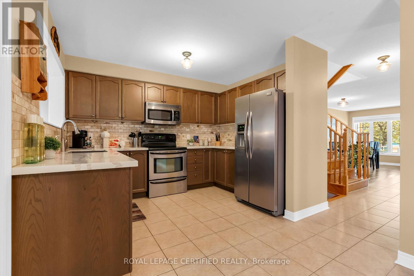 144 Mccready Drive, Milton (Sc Scott), Ontario  L9T 0V5 - Photo 7 - W13861882