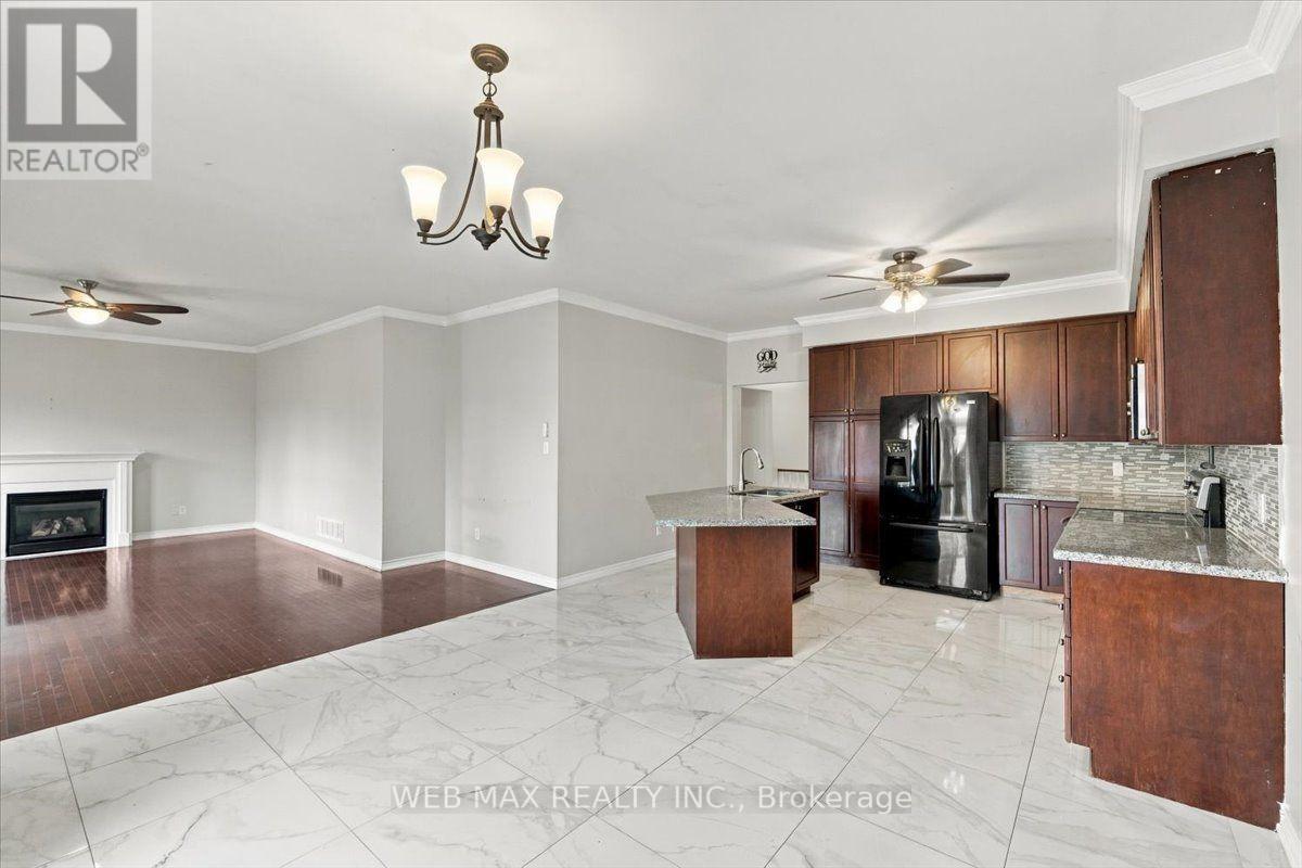7 Dudley Court, Clarington, Ontario  L1E 3K3 - Photo 5 - E13799724