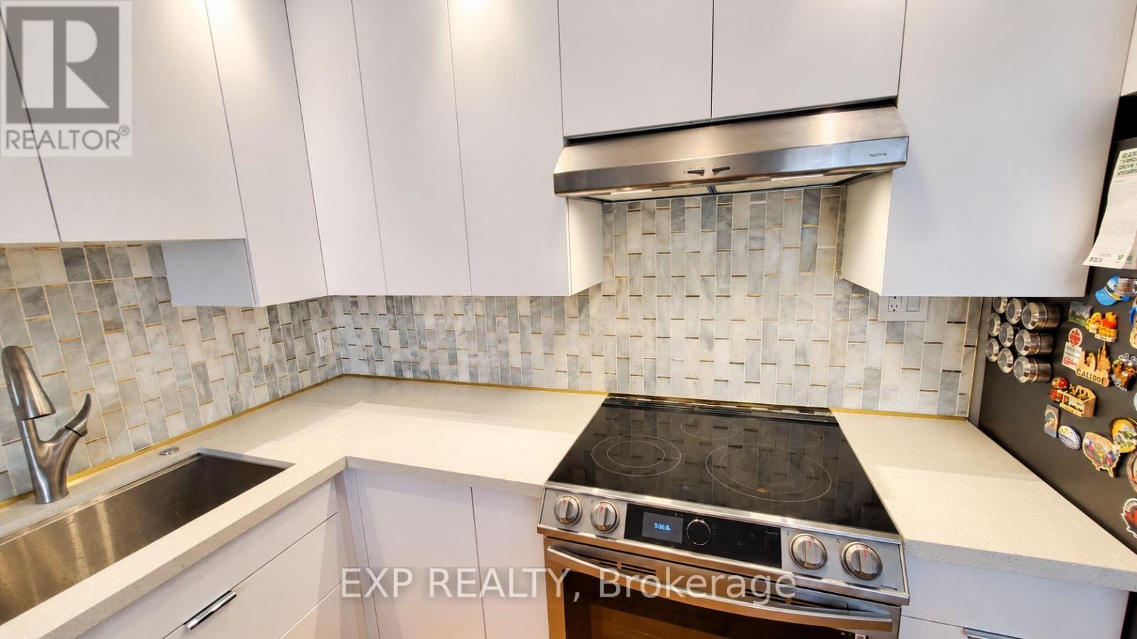 5 - 736 Kingston Road, Toronto, Ontario  M4E 1R7 - Photo 4 - E13855148