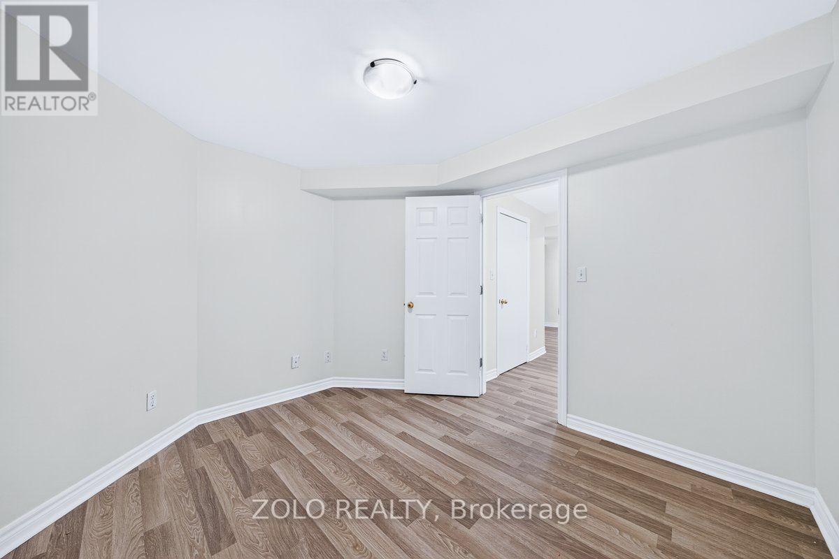 16 Esther Drive, Barrie, Ontario  L4N 0X8 - Photo 18 - S13861608