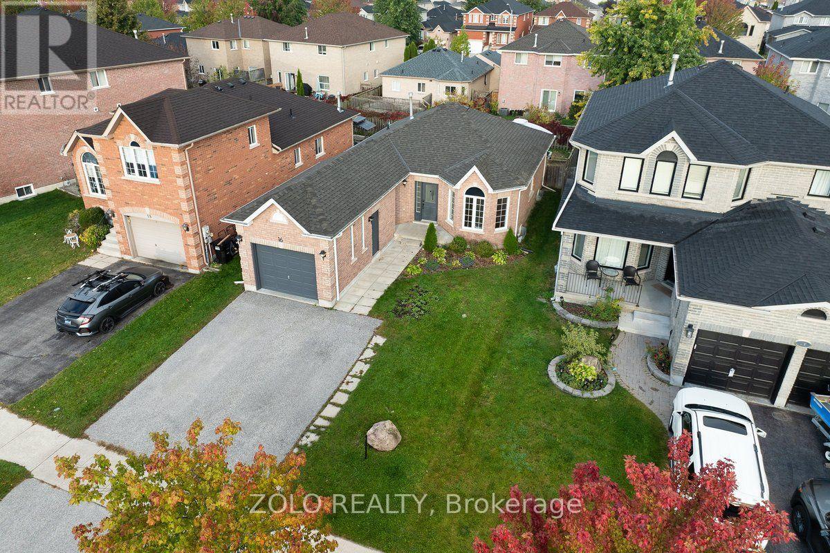 16 ESTHER DRIVE, Barrie, Ontario