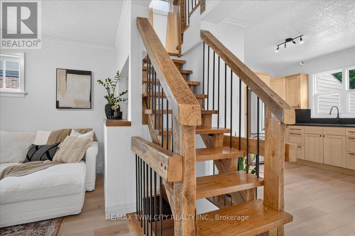 67 Arnold Street, Kitchener, Ontario  N2H 6C9 - Photo 12 - X13861762
