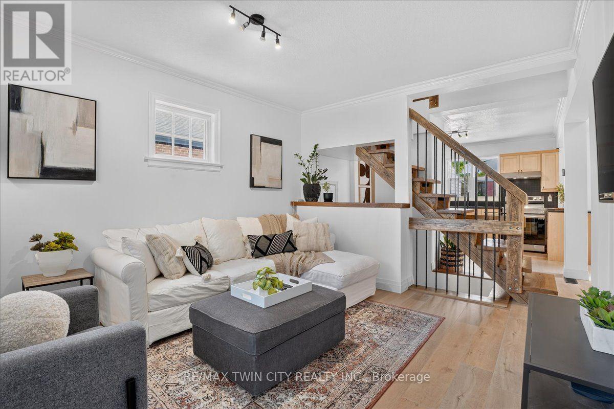 67 Arnold Street, Kitchener, Ontario  N2H 6C9 - Photo 8 - X13861762