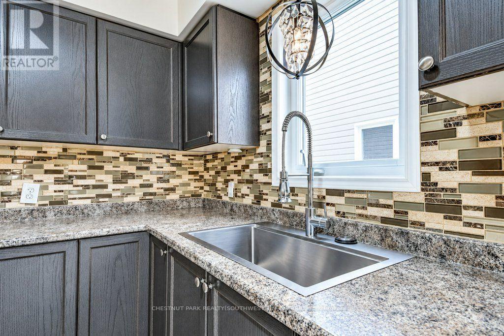 1651 Crimson Crescent, Kingston (City Northwest), Ontario  K7P 0J3 - Photo 8 - X13861820