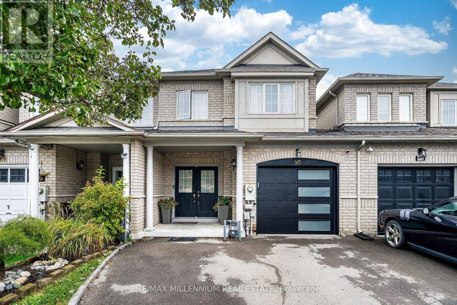 90 RONAN CRESCENT, Vaughan, Ontario