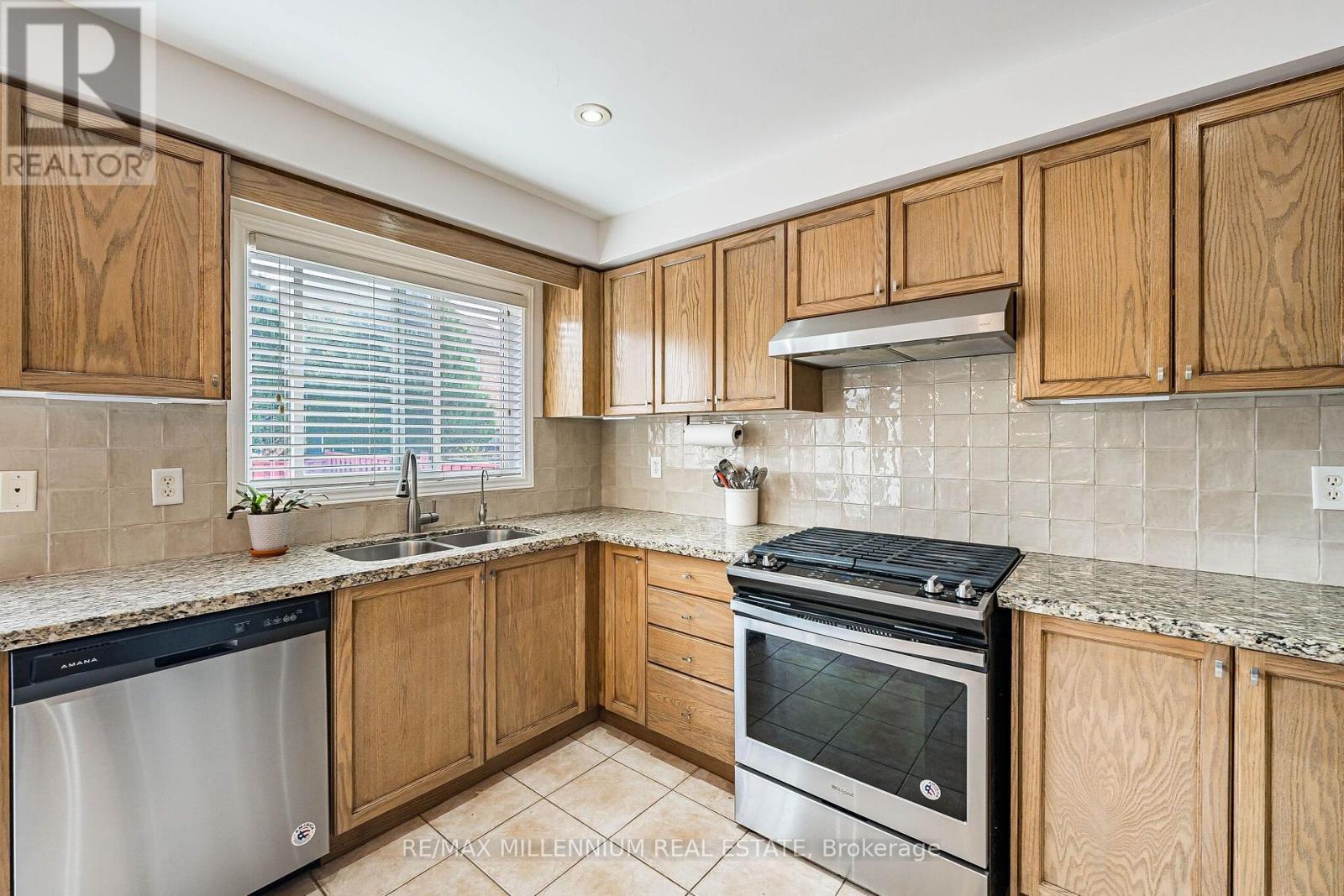 90 Ronan Crescent, Vaughan, Ontario  L4H 2J6 - Photo 18 - N13831994