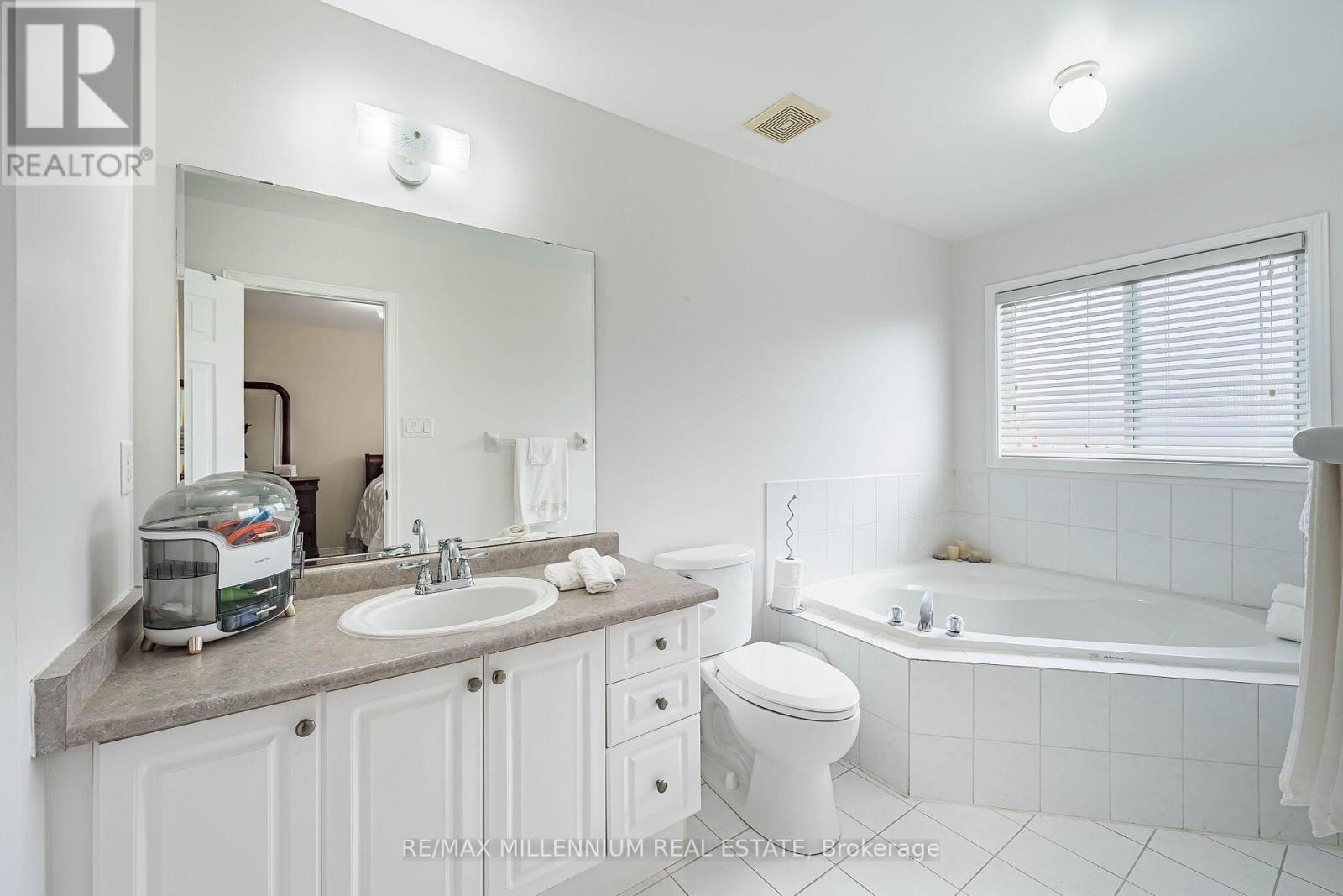 90 Ronan Crescent, Vaughan, Ontario  L4H 2J6 - Photo 29 - N13831994