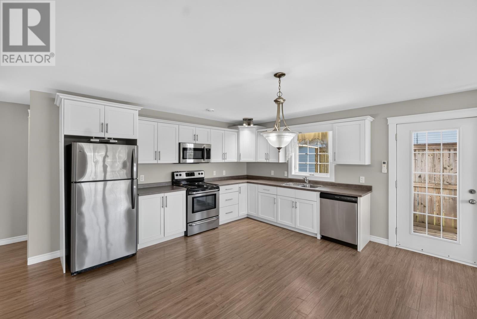 26 Stephanie Drive, Cornwall, Prince Edward Island  C0A 1H4 - Photo 9 - 202625128
