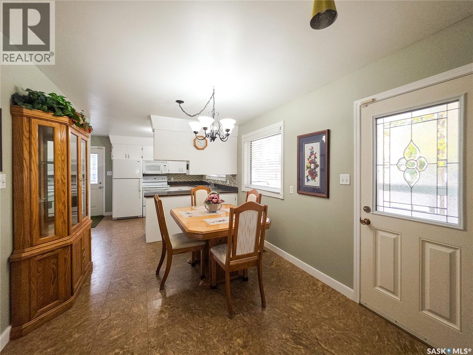 202 7th Avenue W, Melville, Saskatchewan  S0A 2P0 - Photo 15 - SK050341