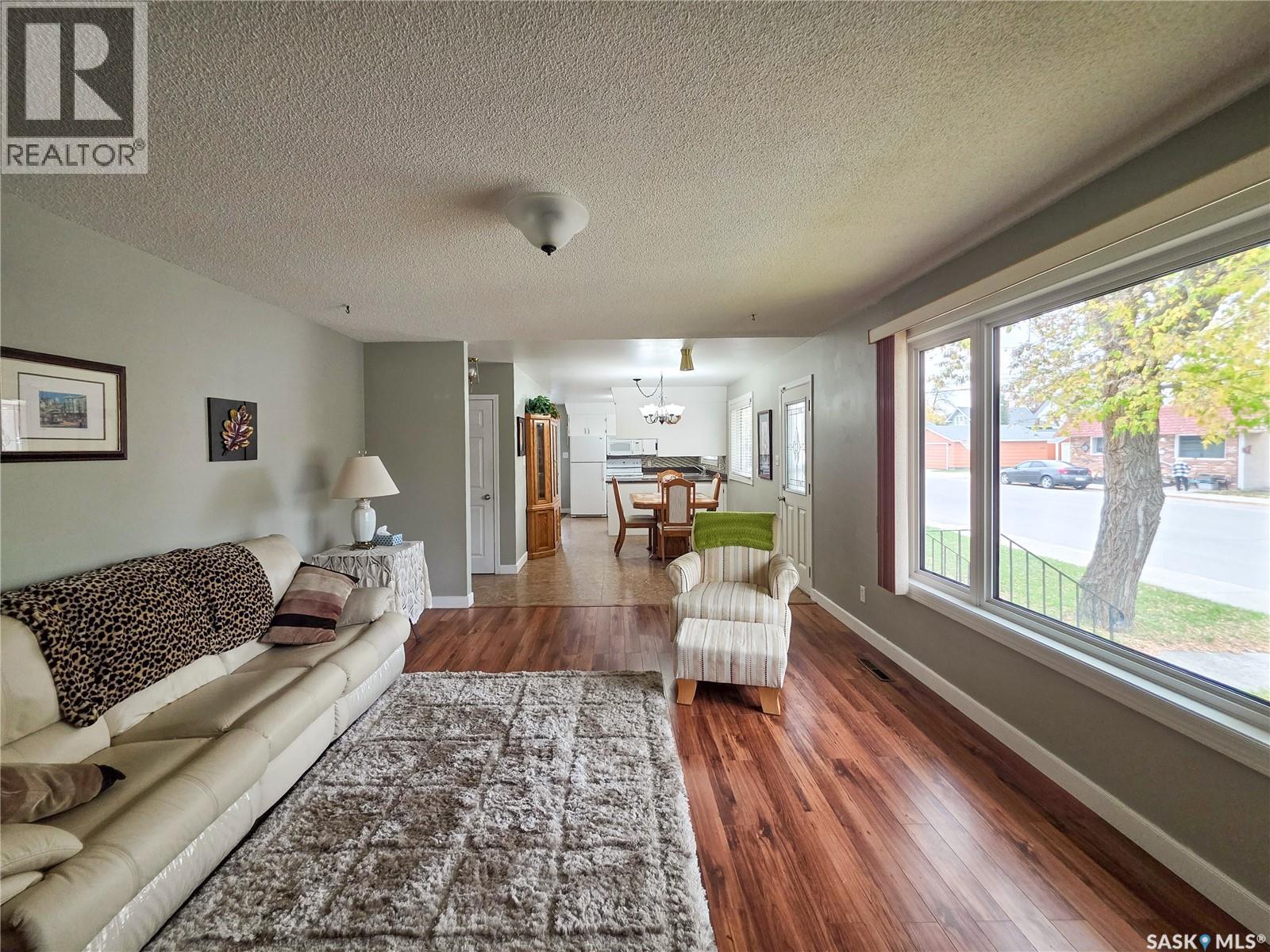 202 7th Avenue W, Melville, Saskatchewan  S0A 2P0 - Photo 20 - SK050341