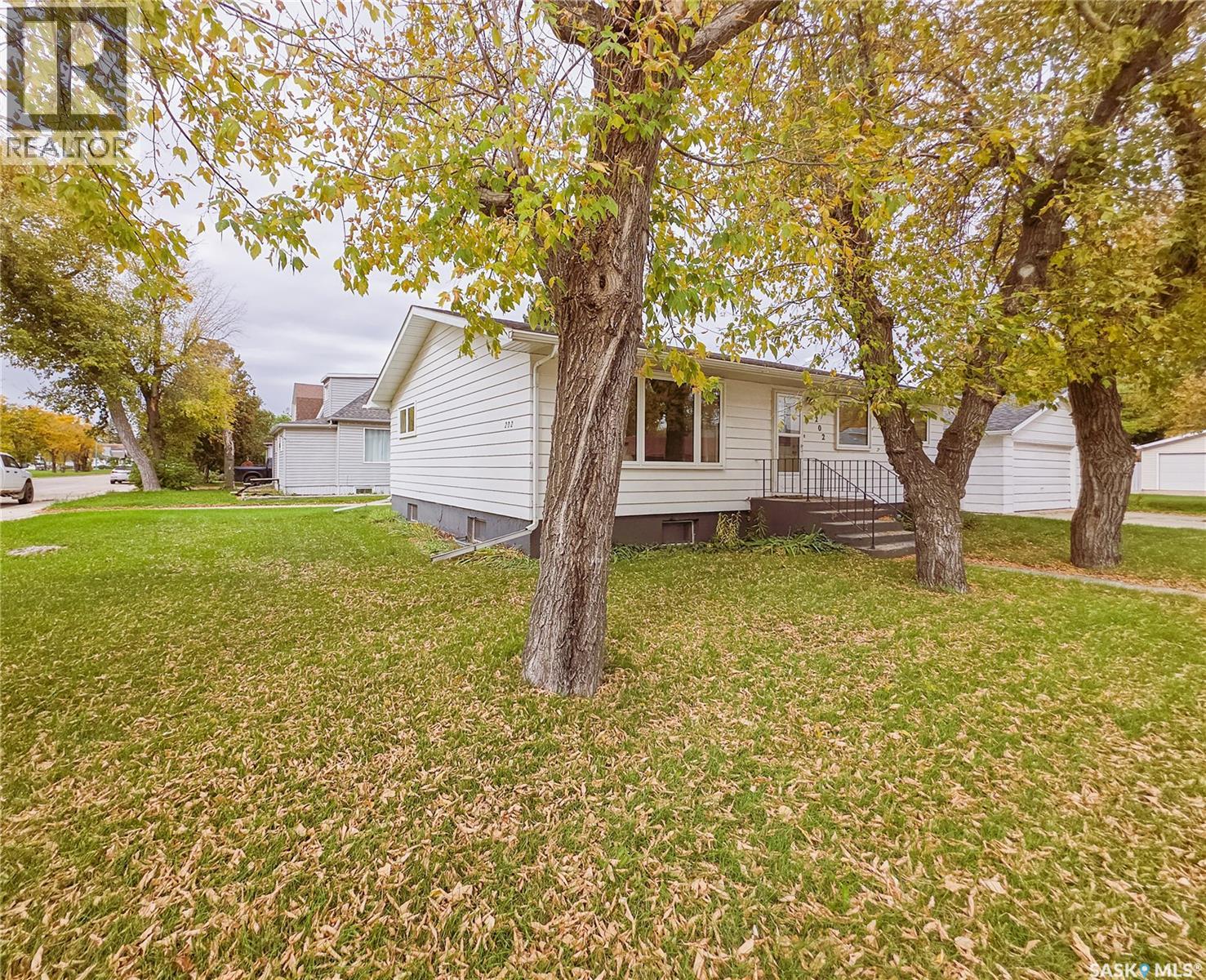 202 7th Avenue W, Melville, Saskatchewan  S0A 2P0 - Photo 3 - SK050341