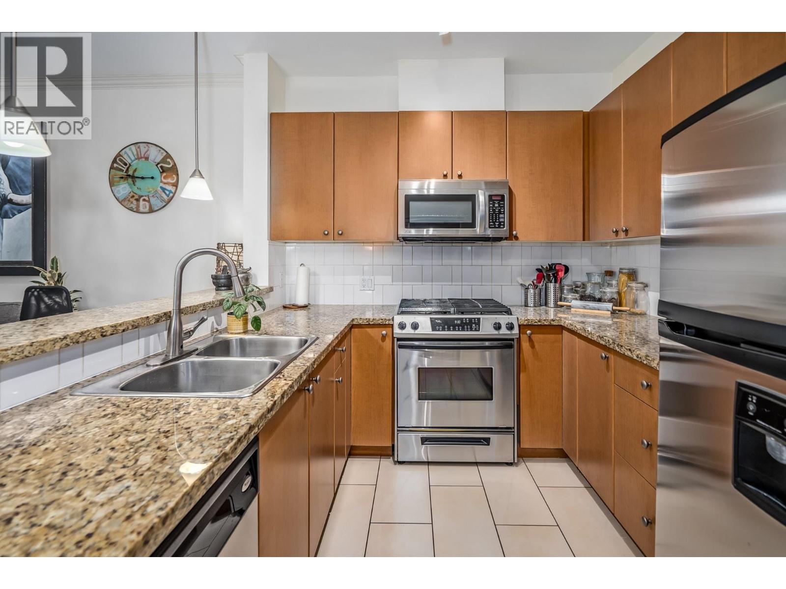 407 14 E Royal Avenue, New Westminster, British Columbia  V3L 5W5 - Photo 8 - R3157003
