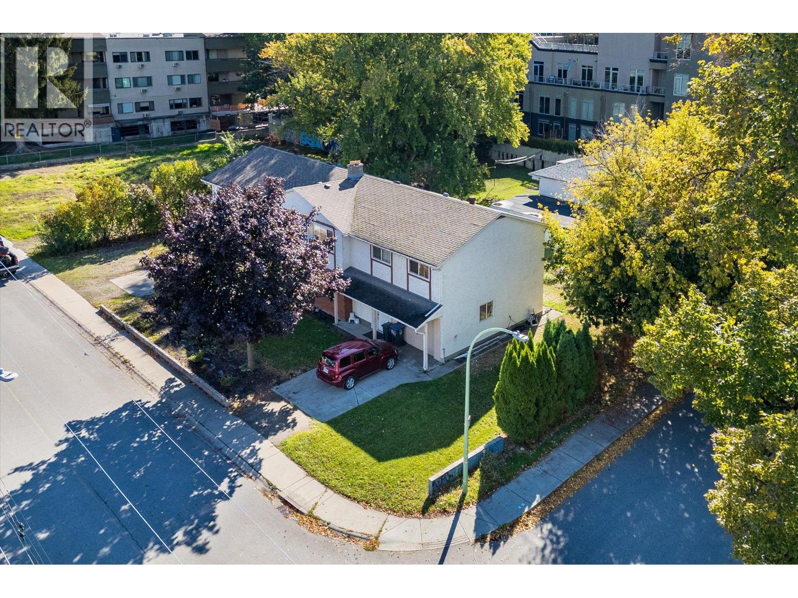 1011-1013 Lawson Avenue, Kelowna, British Columbia  V1Y 6T3 - Photo 17 - 10402492