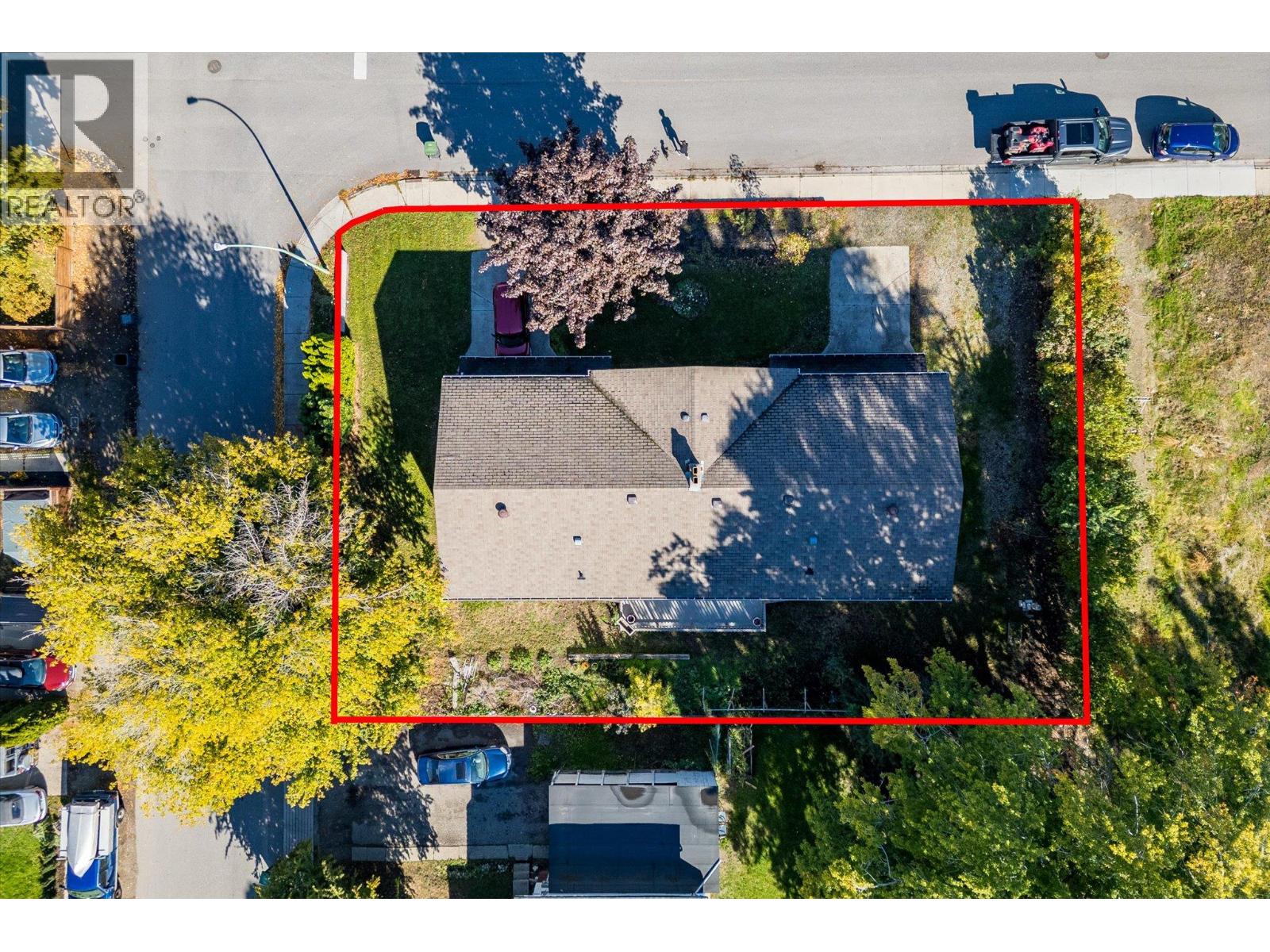 1011-1013 Lawson Avenue, Kelowna, British Columbia  V1Y 6T3 - Photo 3 - 10402492