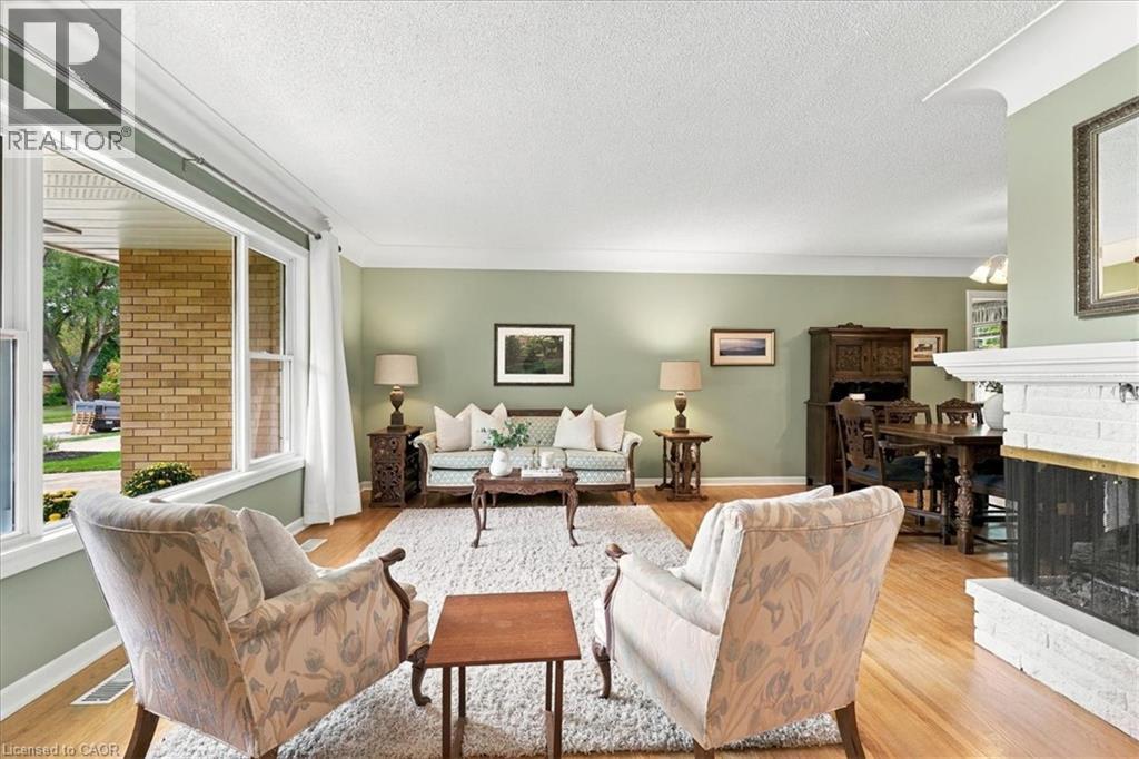 381 Union Boulevard, Kitchener, Ontario  N2M 2T3 - Photo 2 - 40868730