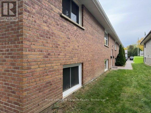639 Mckellar Street N, Thunder Bay, Ontario  P7C 4A4 - Photo 13 - X13862058