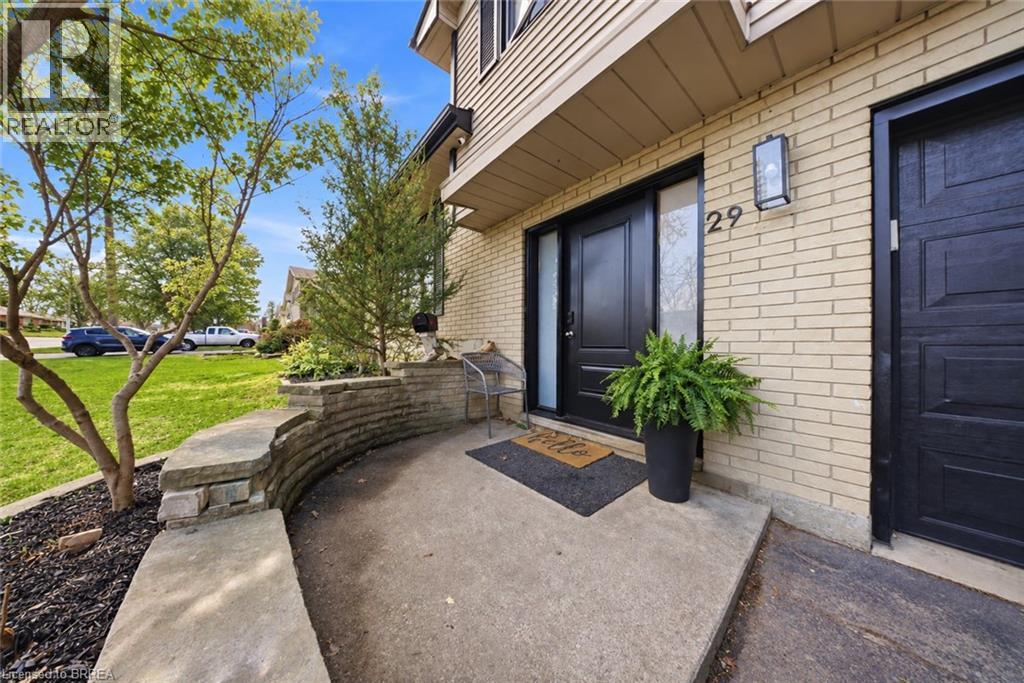 29 Allwood Street, Brantford, Ontario  N3R 2V2 - Photo 2 - 40868876