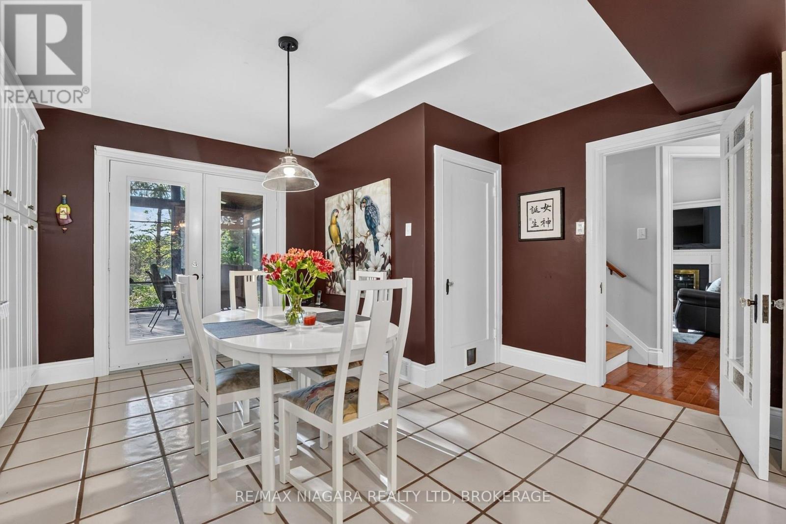 1577 Gregory Road, St. Catharines, Ontario  L2R 6P9 - Photo 14 - X13861942