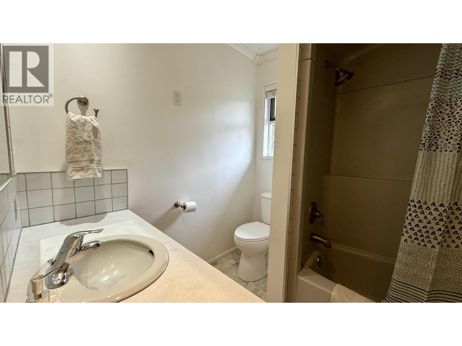 6784 Barnett Road, 100 Mile House, British Columbia  V0K 2E2 - Photo 22 - R3172239