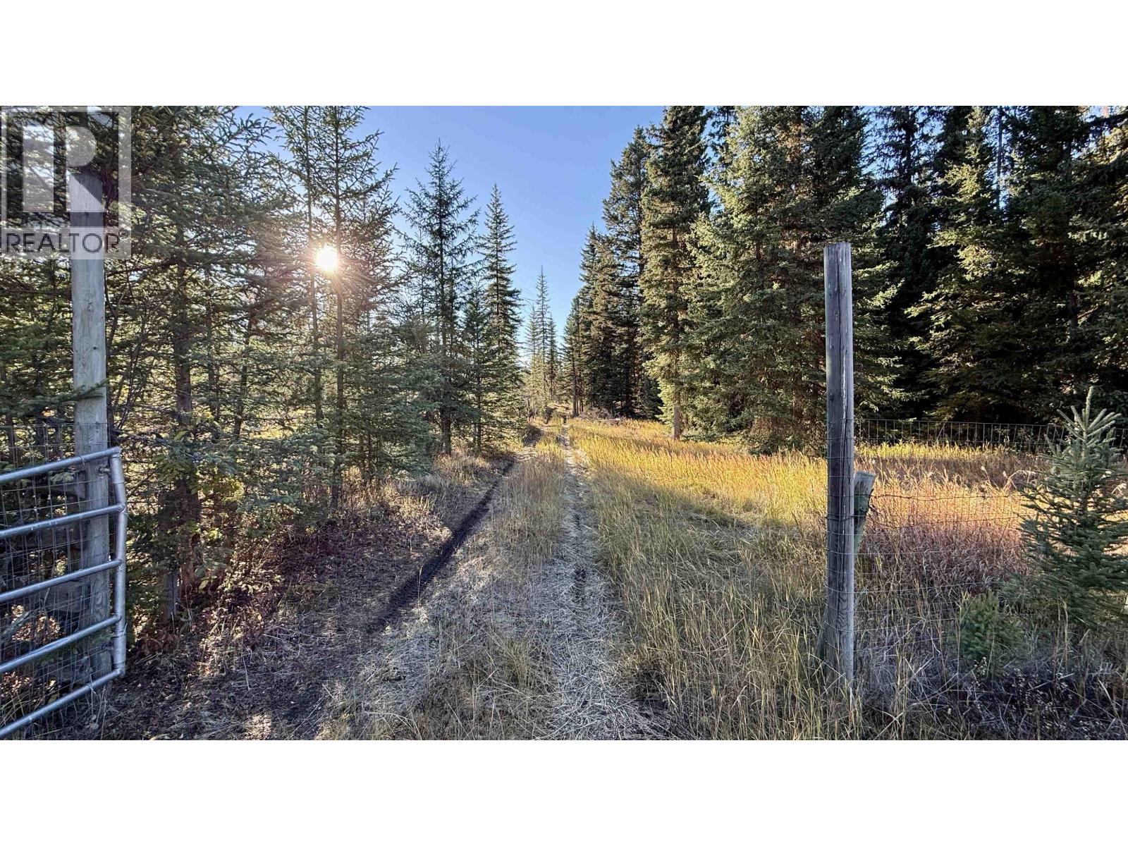 6784 Barnett Road, 100 Mile House, British Columbia  V0K 2E2 - Photo 35 - R3172239