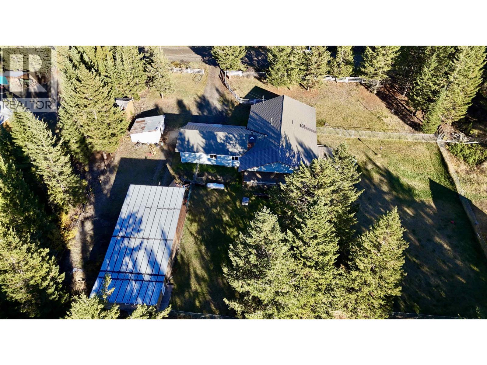 6784 Barnett Road, 100 Mile House, British Columbia  V0K 2E2 - Photo 9 - R3172239