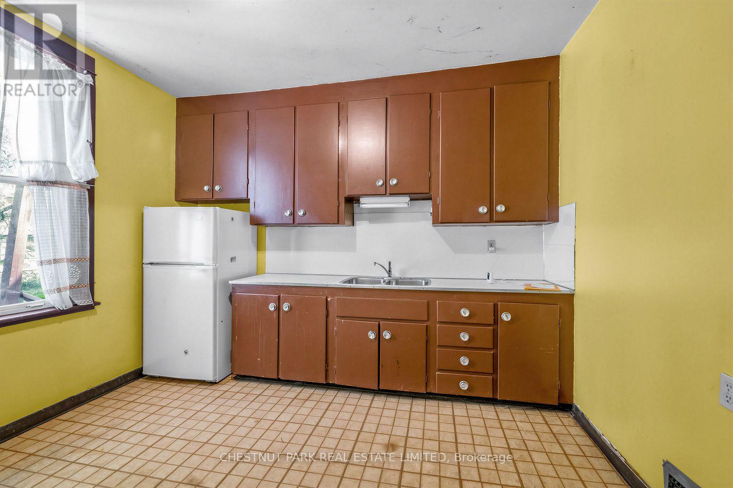 291 St Helen's Avenue, Toronto (Dufferin Grove), Ontario  M6H 4A2 - Photo 8 - C13862044