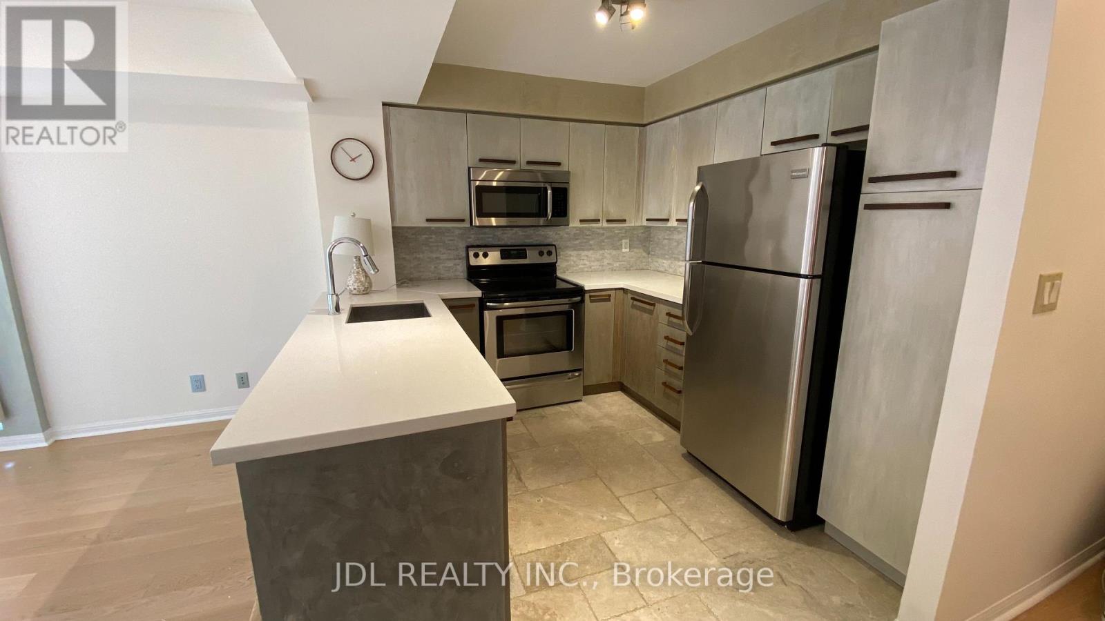 418 - 11 St Joseph Street, Toronto, Ontario  M4Y 3G4 - Photo 4 - C13862120