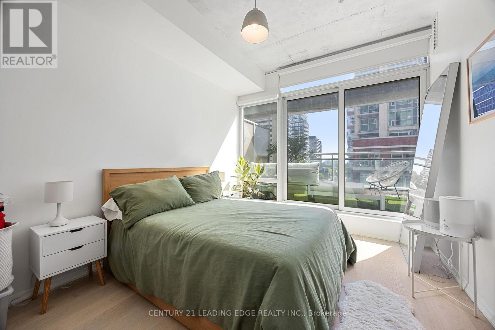 903 - 333 Adelaide Street E, Toronto (Moss Park), Ontario  M5A 4T4 - Photo 3 - C13862136