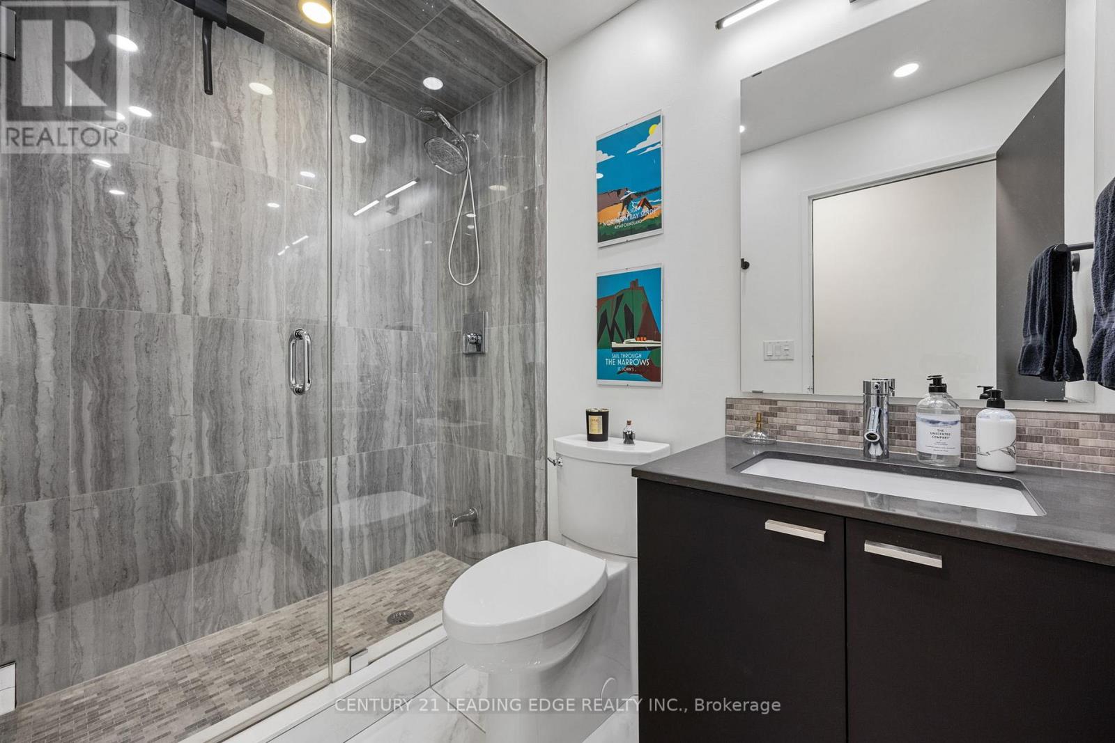 903 - 333 Adelaide Street E, Toronto (Moss Park), Ontario  M5A 4T4 - Photo 4 - C13862136
