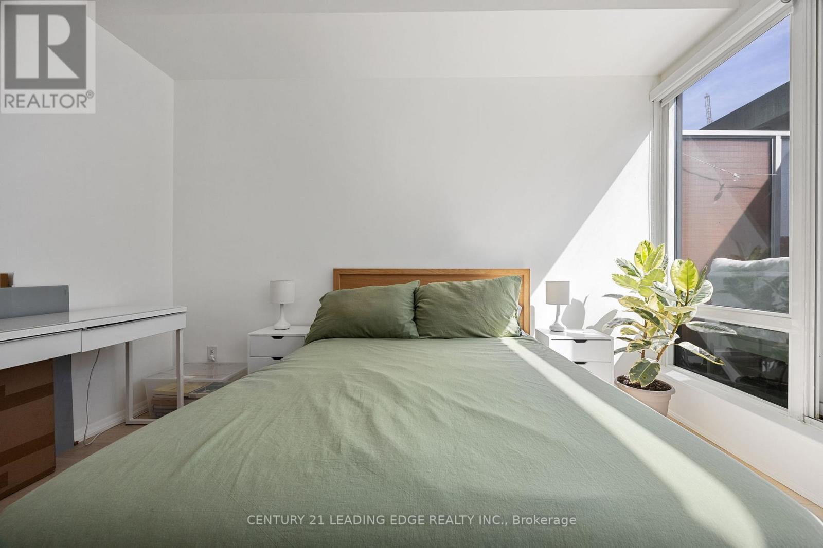 903 - 333 Adelaide Street E, Toronto (Moss Park), Ontario  M5A 4T4 - Photo 6 - C13862136