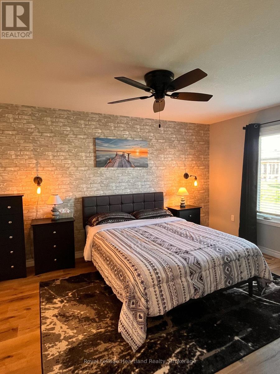 12 Sweetwater Drive S, Goderich, Ontario N7A 0B9 - Photo 6 - X13861960