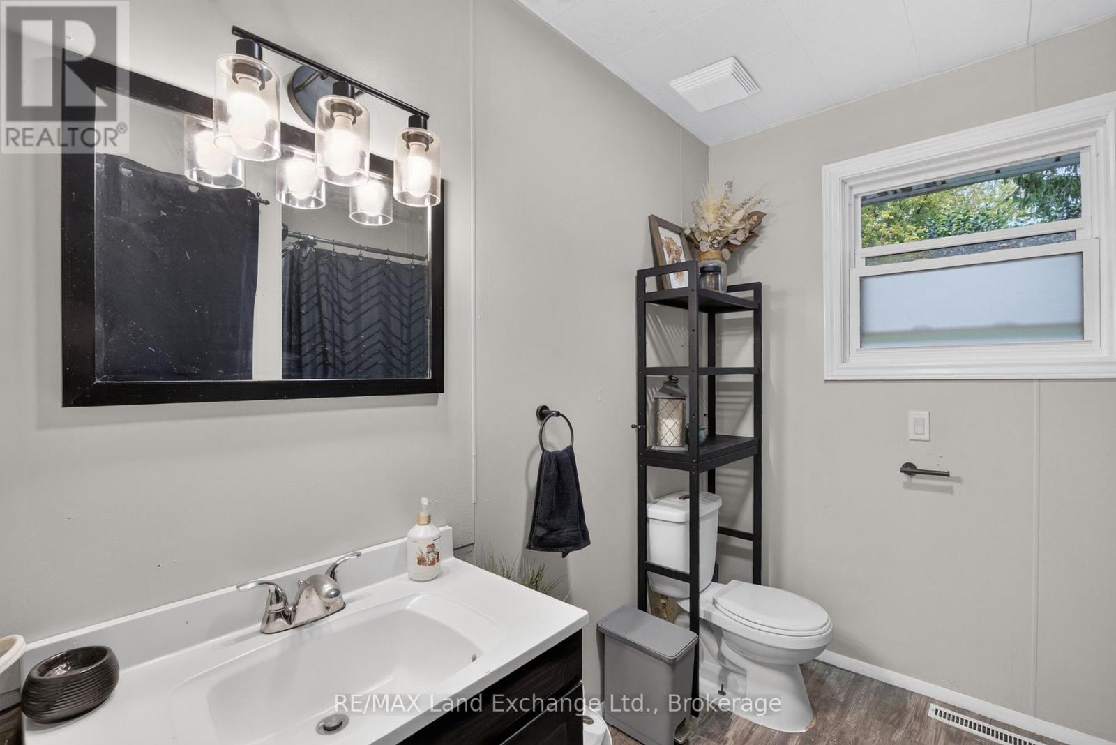3400 Highway 9 Highway, Brockton, Ontario  N0G 2V0 - Photo 17 - X13862144