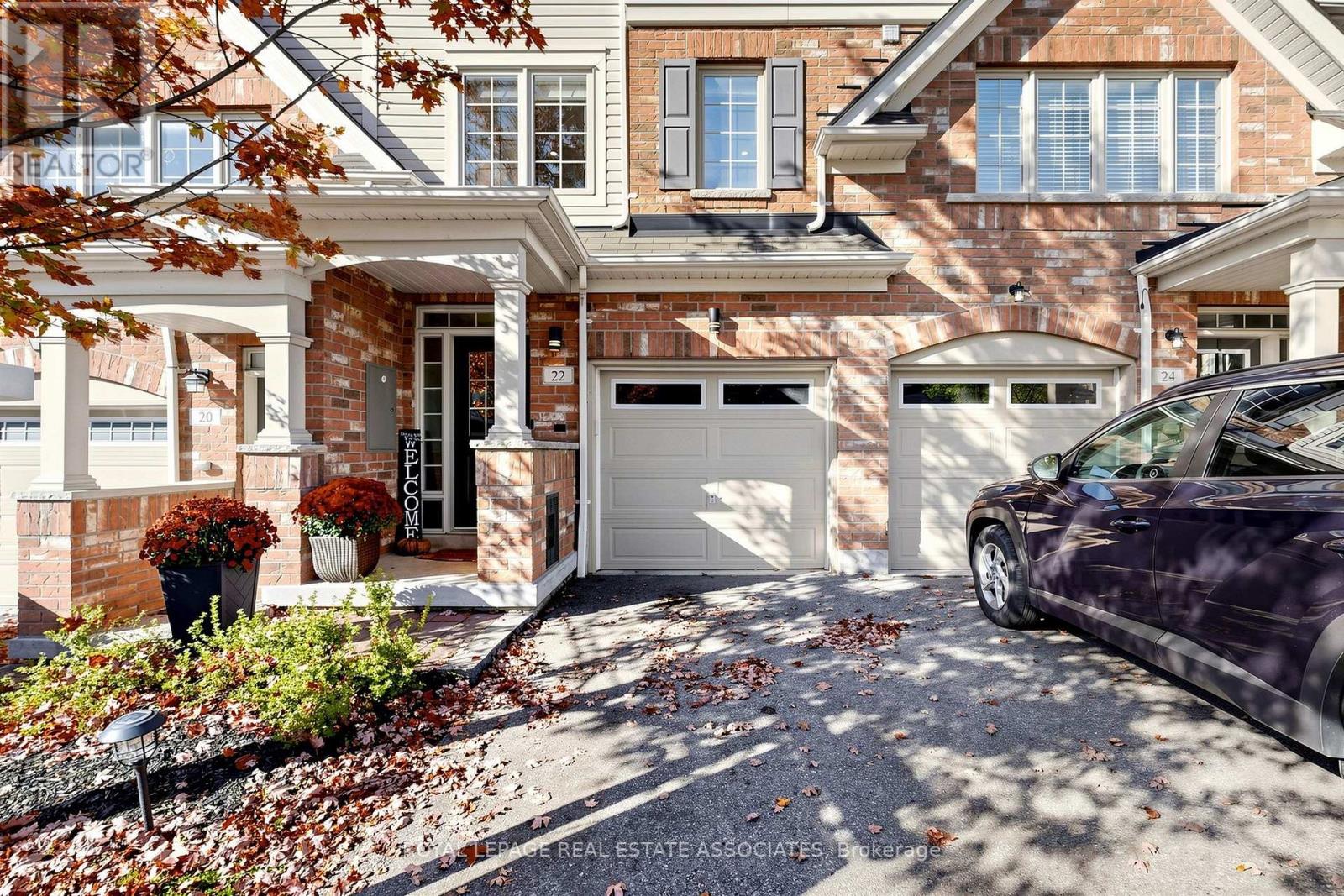 22 Benjamin Way, Whitby, Ontario  L1N 0K5 - Photo 2 - E13861908