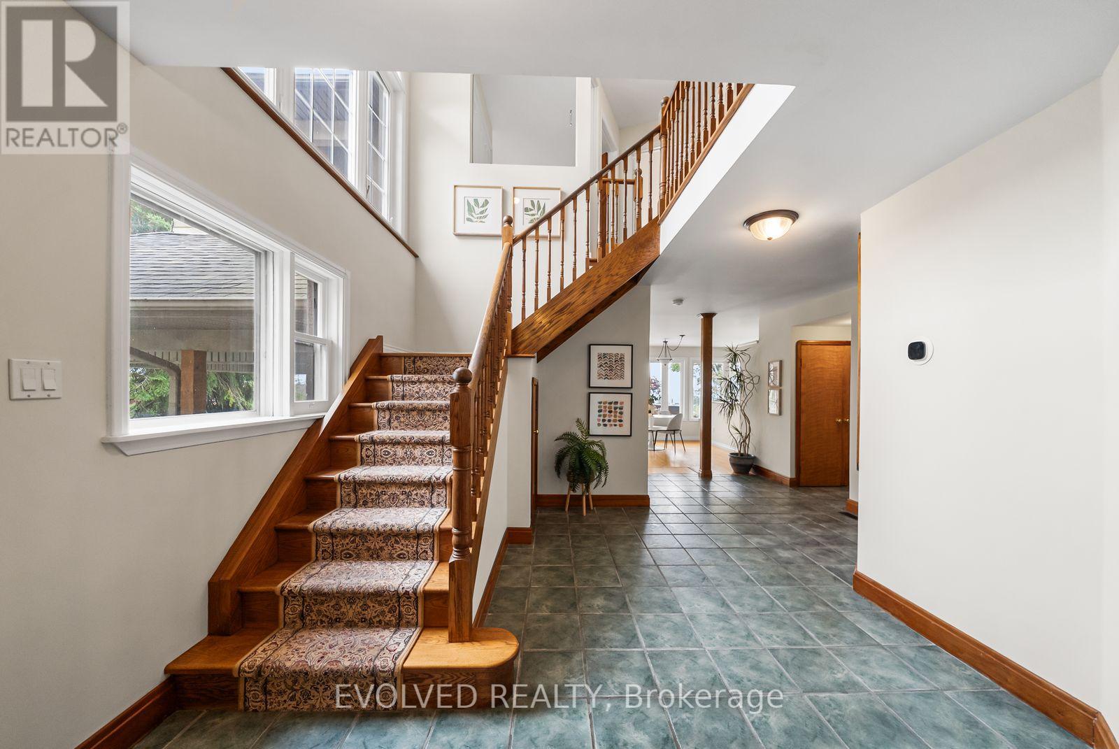 105 Sylvan Avenue, Toronto, Ontario  M1M 1J9 - Photo 16 - E13862018
