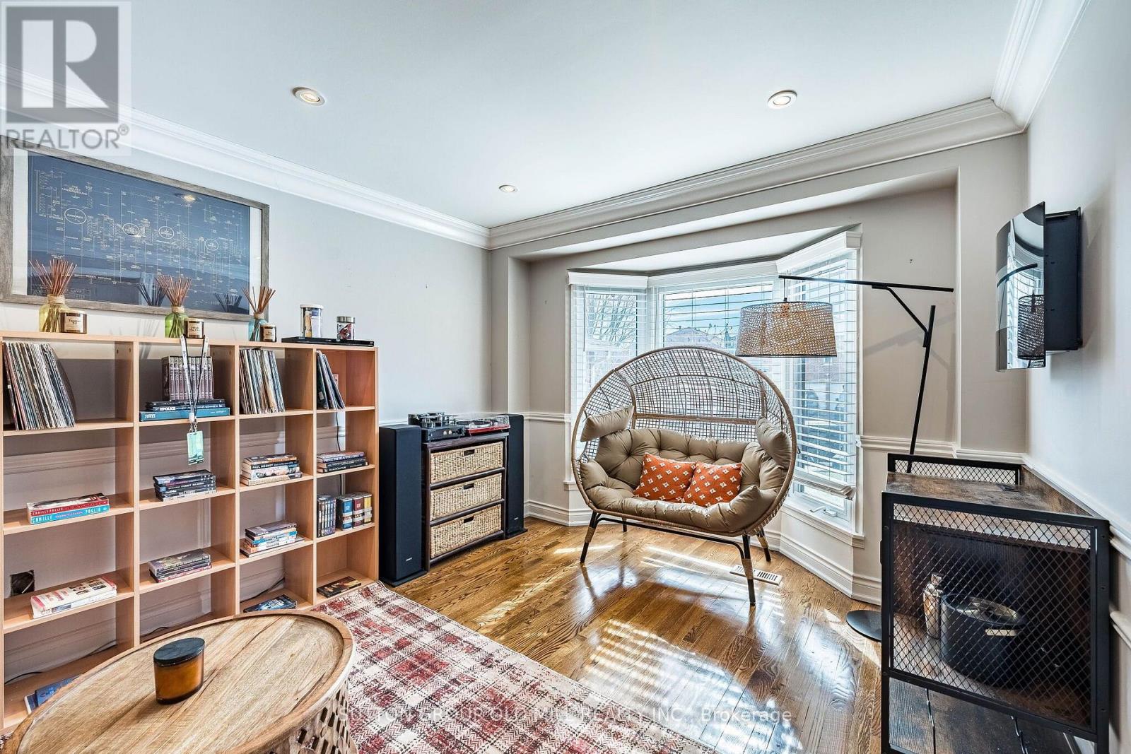 501 Sundown Crescent, Pickering, Ontario  L1V 6A7 - Photo 6 - E13862050