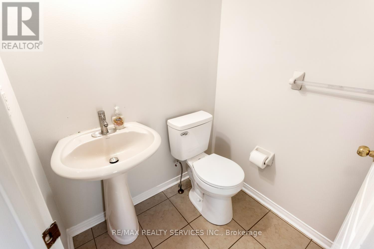 5 Dollery Gate, Ajax, Ontario  L1T 0G6 - Photo 17 - E13862110