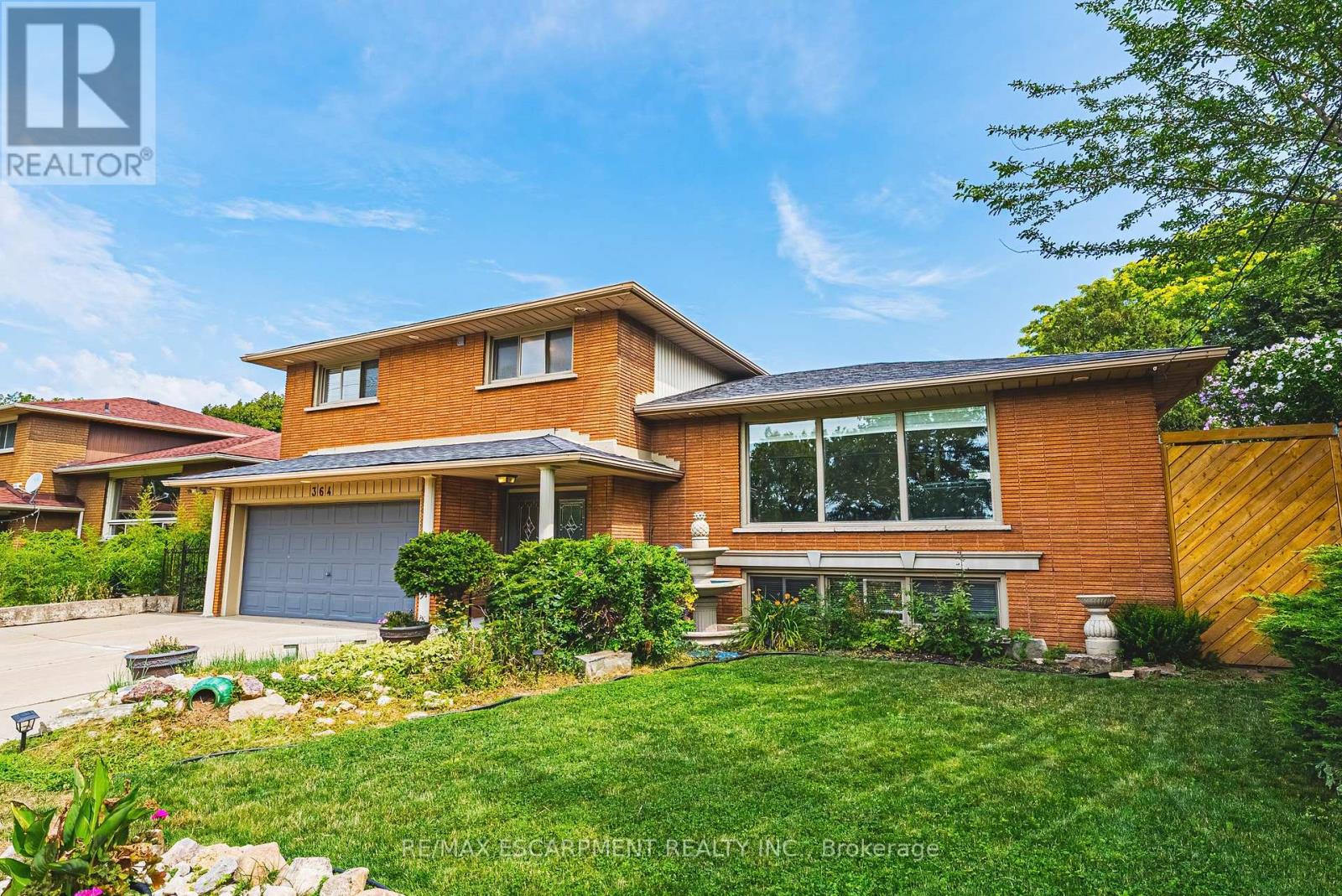 364 Fennell Avenue W, Hamilton, Ontario  L9C 1G4 - Photo 3 - X13636794