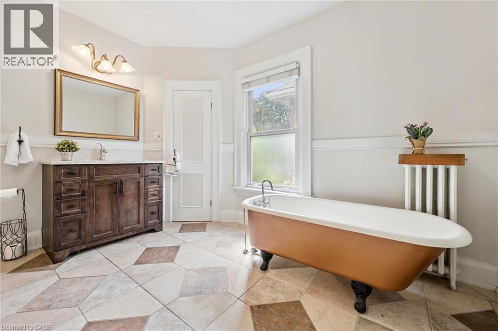28 Oxford Street, Guelph, Ontario  N1H 2M3 - Photo 23 - 40860669