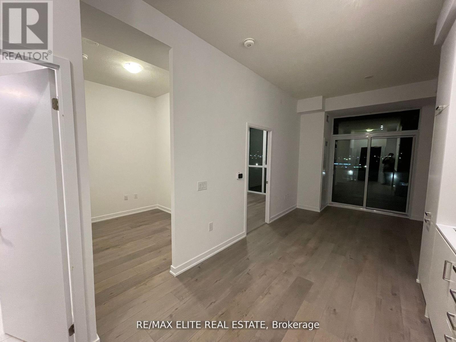 510 - 60 Honeycrisp Crescent, Vaughan (Vaughan Corporate Centre), Ontario  L4K 0N5 - Photo 3 - N13862022
