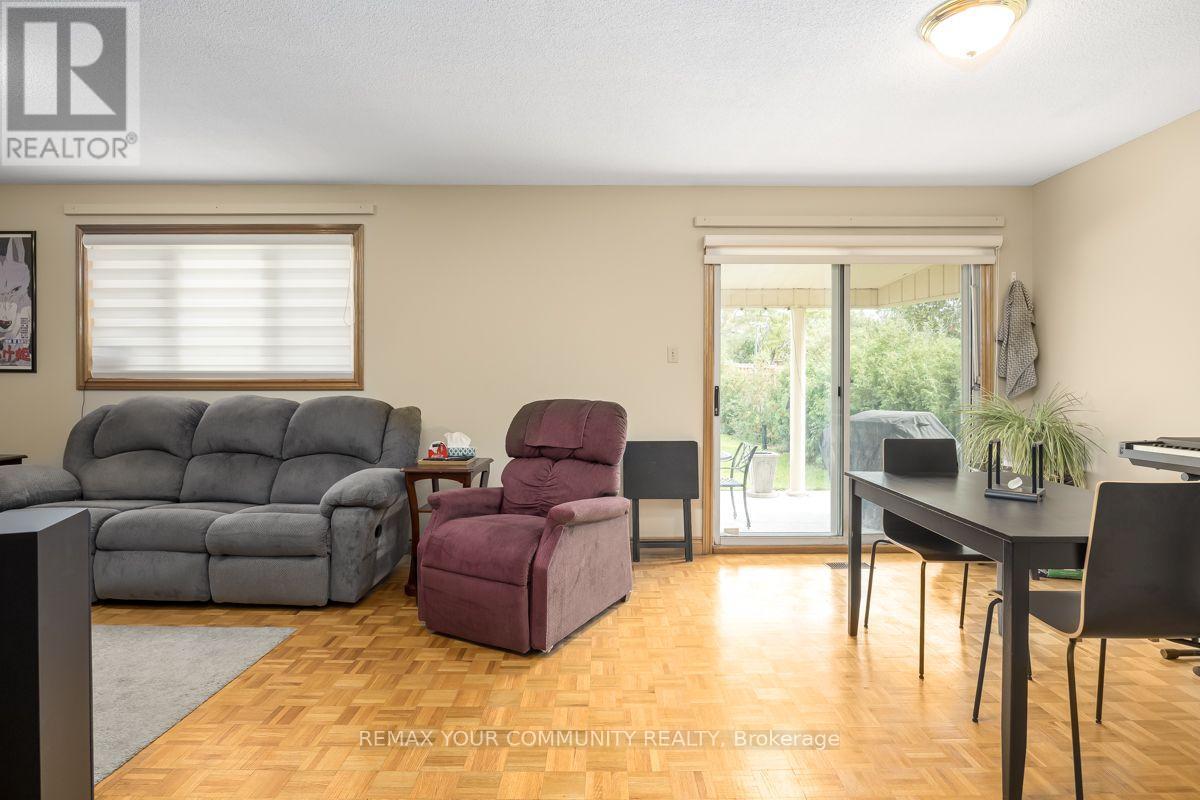 55 Thistle Ridge Drive, Vaughan, Ontario  L4L 3K3 - Photo 13 - N13862150