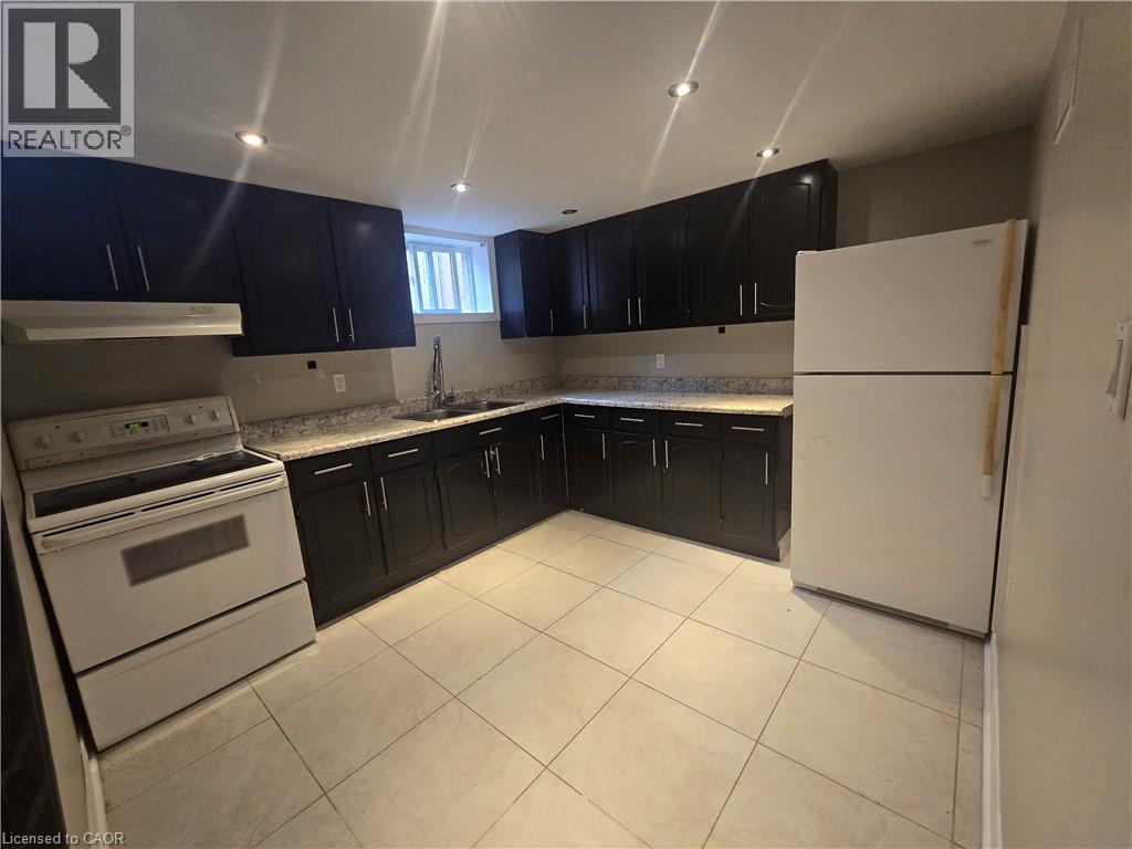 996 Queensdale Avenue E Unit# B, Hamilton, Ontario  L8T 1H9 - Photo 10 - 40868450