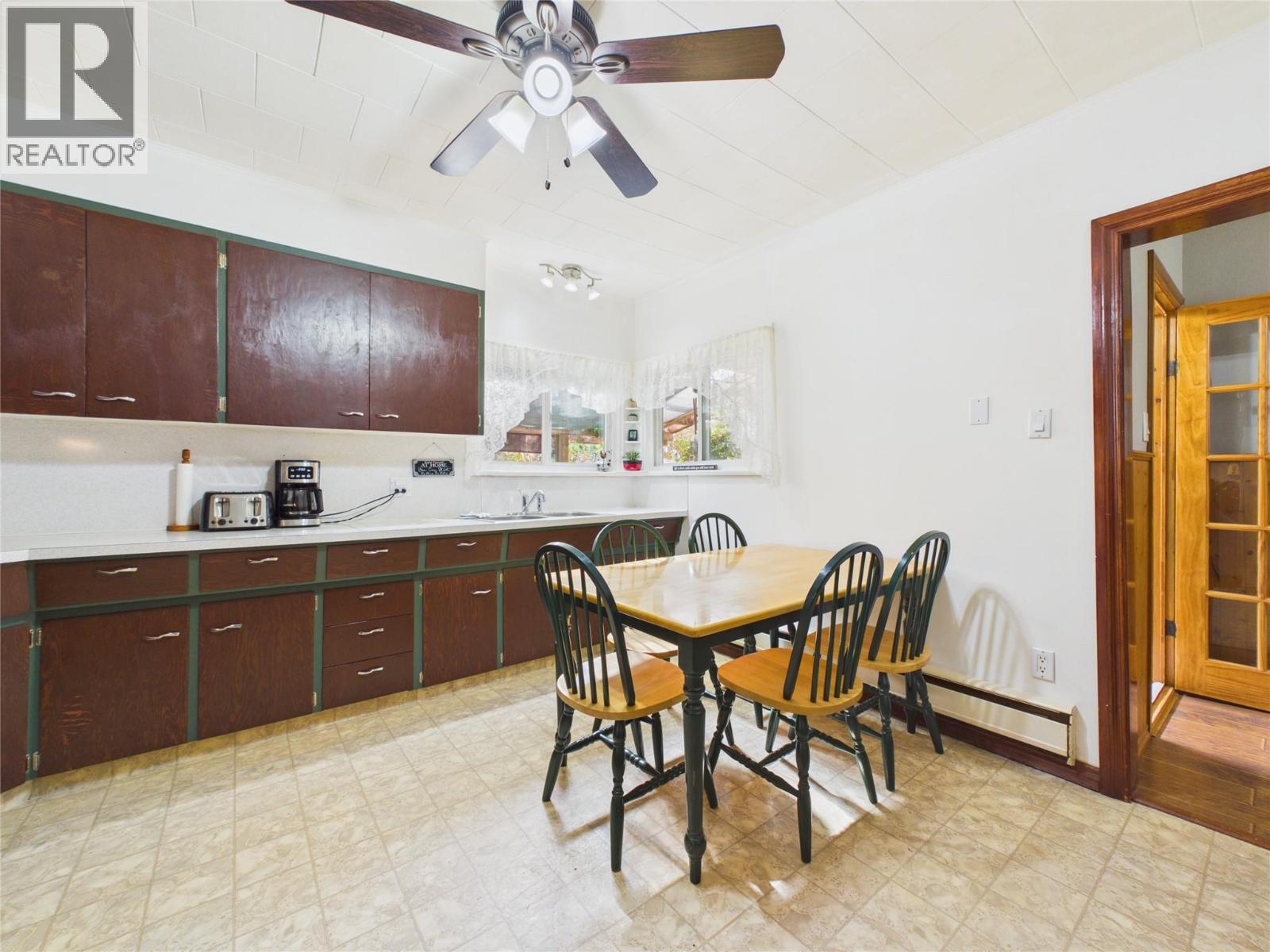 711 7th Street S, Cranbrook, British Columbia  V1C 1N2 - Photo 6 - 10402530
